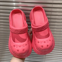 Sandália Crocs Feminina Design Tamanco Bordado em Relevo Moda Casual Confortável Moda Feminina