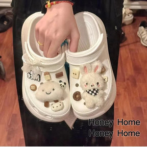 Sandália Crocs Feminina Com Arco De Apoio E Acessórios de Urso Desenho Animado Moda Casual